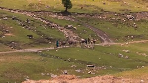 26K views · 300 reactions | Beautiful Dubjan, Shopian , Kashmir Video Blogger : Sahir Rafiq Subscribe his channel https://www.youtube.com/channel/UCAZdVHvI1AuQK5XL05iL-dg | Giltoor | Facebook