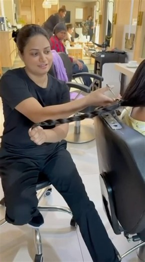 Watch her hair get chopped ✂️💈 #haircut #beforeandafter #shorts