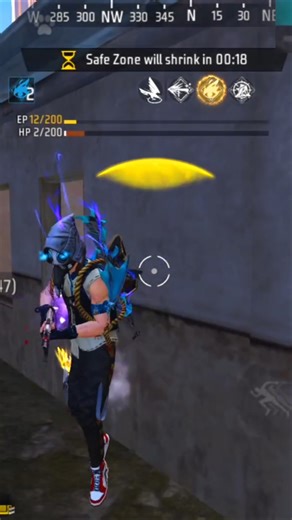 Solo Vs Squad 🥵 2 Hp Clutch ⚡#shortsfeed#reelchallenge#garenafreefire