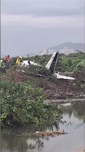 Moment Twin-Engine Plane Crashes in Brazil, Two Injured #shorts