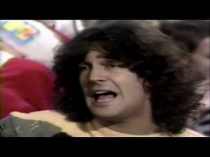 That Time Billy Squier Made An MTV Singalong A Hit Christmas Song
