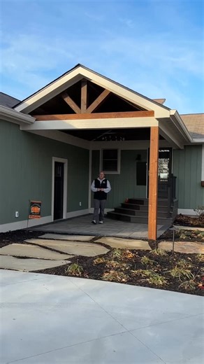 A garage is one of the most value-boosting additions you can make to your home! #construction #garageaddition #homeadditions | Artisan Outdoor Craftsman