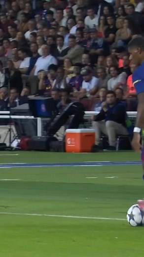 The nutmeg and strength 🫢💪 | UEFA Champions League