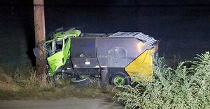 Street sweeper crashes into golf course pole