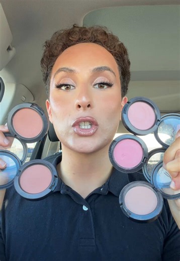 These are FIVE of my favourite classic Mac blushes.. Shades: - Mocha, a neutral muted beige pink - Harmony, a cool toned muted beige - Blushbaby, a soft pink pop - Gingerly, a capri bronze peach brown - Coppertone, a Tuscan toasty bronze #makeupproducts #blush #makeuptips