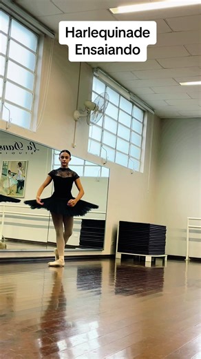Ensaiando Variação Harlequinade no Ballet