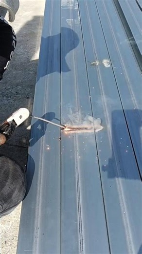 This is the basic welding technique of thin metal for beginner welders all over the world to know.