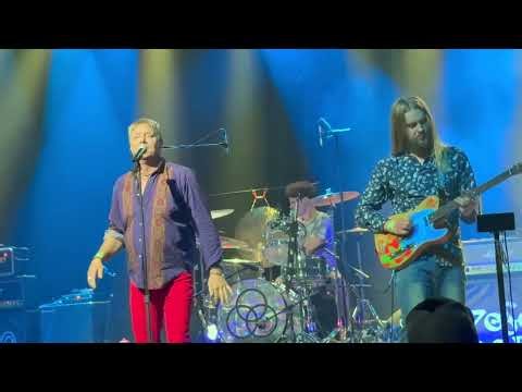 "Ramble On" Performed by Ten Years Gone: A Led Zeppelin Tribute