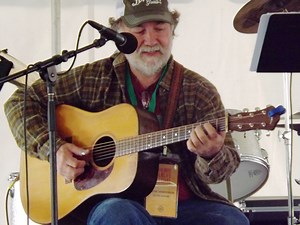 Wayne Henderson’s Hand-Made Guitars are the Perfect Collectible - WorthPoint