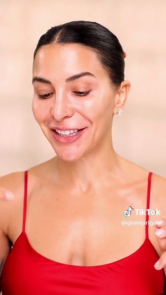 *GUCCI MULTI USE BALM* I tested the WORLD’S MOST EXPENSIVE makeup products starting with this one… Is it a 🙌 or a 👎 for you? Comment below. If you want me to send you the product, comment LINK and I will. Product Information: Gucci Multi Use Balm (Universal) Cost: $55 US $68 CAD - Multi-use -Fragrance free - Helps reduce dryness - Can be used on lips, dry skin, hands, nails, cuticles, elbows, knees - Avoid use near eyes (although the salesperson told me to use it here and I did/do 😂) - Suitab