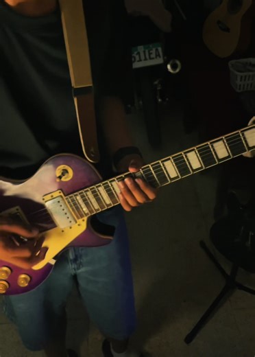 Sentimental solo (not a strat) #guitar #cover #ivofspades #sentimental #fypシ゚viral