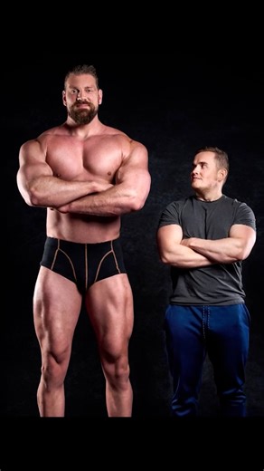 I'm The Tallest Bodybuilder of the World😁💪🏼 (The Dutch Giant) | Olivier Richters