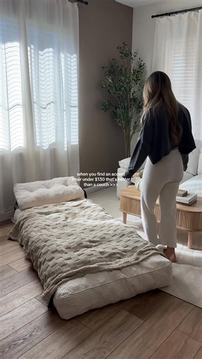 1K views | Found my new favorite spot ️✨ This floor sofa is so soft, cozy, and easy to move around—I can curl up with a book in any corner of the house 癩. It’s simple, versatile, and honestly the comfiest piece of furniture I own .  Would you add a floor sofa like this to your reading nook? #CozyHome #ReadingNook #FloorSofa #HomeDecorInspo #ComfyVibes | Home Decor Magic | Facebook