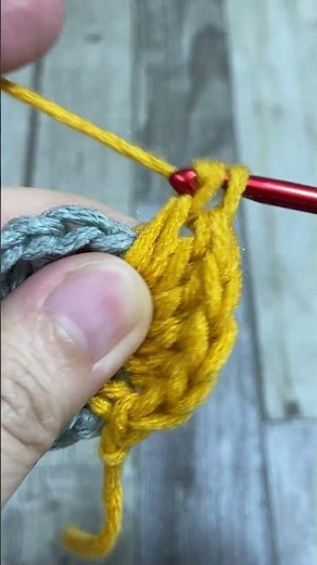 A GRANNY SQUARE THAT'S EASY TO ENJOY #short #grannysquare