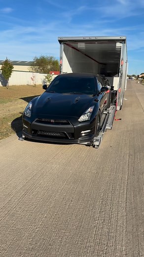 18 reactions | Beautiful Nissan GTR delivered from @t1race to the...