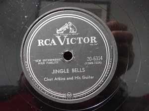 Chet Atkins And His Guitar - Jingle Bells / Christmas Carols