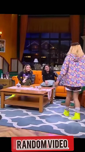 Totalitas kang Sule #komedi #humor #lawak #sule #fyp | random video