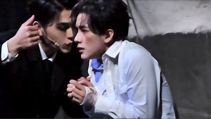 班上的帅哥说要和他玩欸鼠欸母才和我做朋友