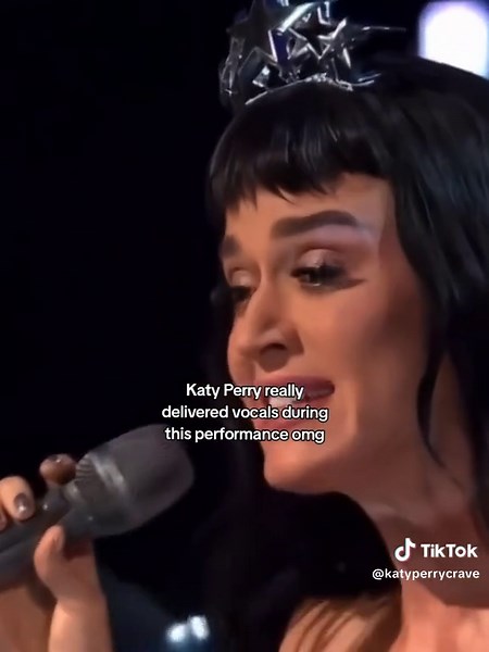 Katy Perry's Stunning Performance of 'Daisies' Live