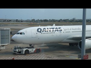 Qantas QF43 Sydney to Bali A330-200 Economy Class