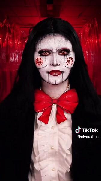 Jigsaw Makeup Tutorial: Achieve the Perfect Transition
