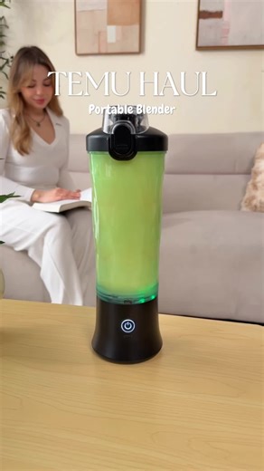 Make fresh smoothies anywhere — compact, rechargeable, and super easy to use on the go. 🔍 Find it at https://temu.to/m/gwh9w0dr9pa or with this code zqv88873. #Temu #kitchen