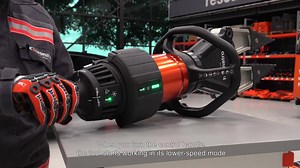 When extricating a patient, you need to be able to work both quickly and be careful at the same time. The new Two-mode control handle will provide you with ultimate control over your tool throughout the rescue operation. 🚒 Discover more at www.holmatro.com/21-pentheon-series | Holmatro Rescue World