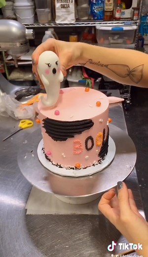 Spooky Ghost Cake Baking Tutorial with Lil Chef Jen