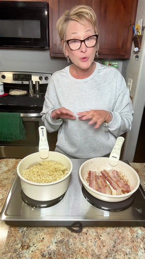 Versatile CUSIMAX Countertop Stove for Any Kitchen