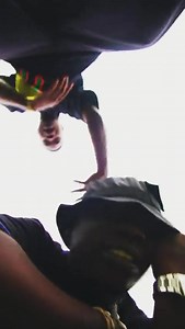 What is Flow Jones Jr., Blxckie & Maglera Doe Boy doing to the country🤧🔥❗❗❗ The new wave has taken over I promise I swear!!!!. Flow Jones Jr dropped a new song titled "Pramis, Swuh" featuring Blxckie & Maglera Doe Boy!!!!. Flow Jones and Blxckie are exchanging verses while Maglera Doe Boy aims for the verse of the year again, rapping some part in Xhosa!!. We see you Jones you're coming really hard!!! S/O to Flow Jones Jr for this banger❗❗❗ | Artist Discovery