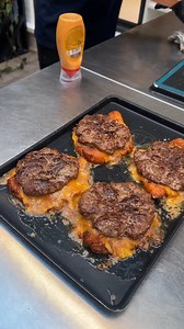 Smashed Croissant Burger! Crispy, flaky, juicy goodness ✨🍔 | Chefclub GruB