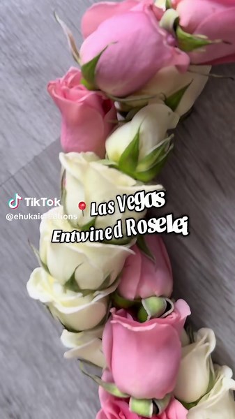 Create Your Own Entwined Rose Lei in Las Vegas