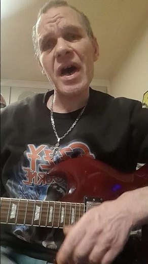 57 channels (and nothin' on) first verse) Electric version