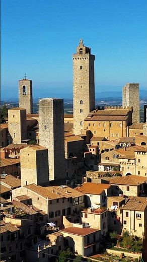San Gimignano, Italy: The Manhattan of the Middle Ages 🇮🇹 #italiangetaway #italy