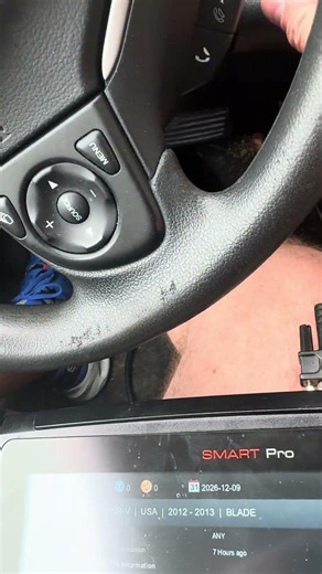 2012 Honda CRV new remote key not an instructional video #allockandkeyco #smartpro #locksmithlife ￼