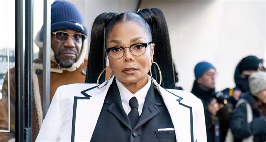 All The Reasons Why Janet Jackson’s Blonde Bombshell Curls Should Be On Your 2026 Mood Board