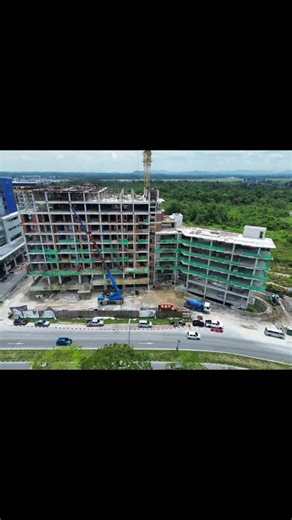 2.3.2026 Aerial View of Springvale Residential cum Commercial Development @ BDC captured by my colleague Kevin Li today Land Size: 1.75 acres Building Height: 13 storeys Total Units: 140 Service Apartments Unit Sizes: 562 sq. ft. – 1,258 sq. ft. Furnishing: Basic furnishing included Private Facilities Gym Multi-purpose Hall Swimming Pool Additional Amenities Café Gym Retail Outlets Sales Gallery & Office Overall Physical Completion Status - 63% Main Builder Mobilisation for Building Work Operati