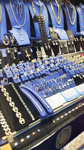 Antwerp in a flash: The city of Rubens, fashion, and diamonds! 🇧🇪