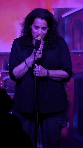 Lesbian First Kisses are so intense | Jessica Kirson