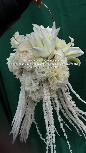 Ohhh we have moods 😉 for those people that want a florist that can do it all. It’s refreshing to go from one palette to another and seeing how my rendition of it is. Personally, my favorite flowers and design style changes from time to time. But know you’ll still always get a unconventional, signature design from me ! #losangelesflorist #montereyparkflorist #fyppp #arroyoarrangements #2026bride