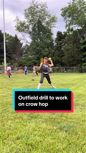 Outfield drill working on pushing out (not up) into a crow hop. Start on your glove foot - righties will start on their left foot and lefties will start on their right. Make sure you’re hopping far out in order to gain some ground and really push. Showing a little lefty love here 🫶🏼 #outfield #softball #baseball #outfielddrills
