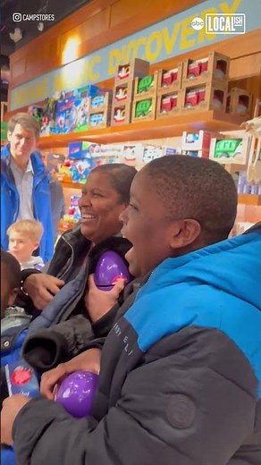 Boy wins $25k prize in giant claw machine