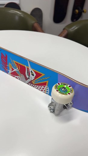 How to Tighten Skateboard Trucks: Tony Hawk Edition