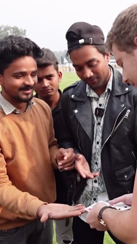 Magic_in_India_magictricksfordays_magician_magictricksonline_cardtricks_magiciantricks