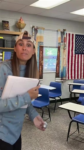 Mrs. Bunker for the win (use the code LOWDER50 for 2X the AI Minutes when purchasing a paid plan!) @InVideo #invideopartner