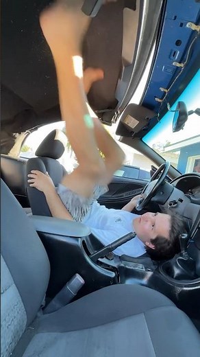 Fixing the convertible top on my Mustang