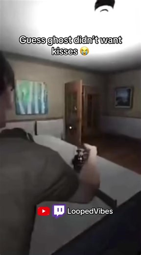 The ghost didn’t like it 😭😭 #phasmophobia #fyp #viralvideos #looping