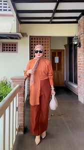 6.4K views · 85 reactions | #Outfitcheck Poplin shirt Color:Rust 李 | HafinaHijab.ph | Facebook