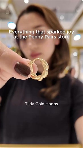 308K views · 525 reactions | Elegant everyday jewelry ❤️ No more jewelry allergies 珞 9,600+ 5 star reviews ✨ Shop now on https://ph.pennypairs.com | Penny Pairs | Facebook