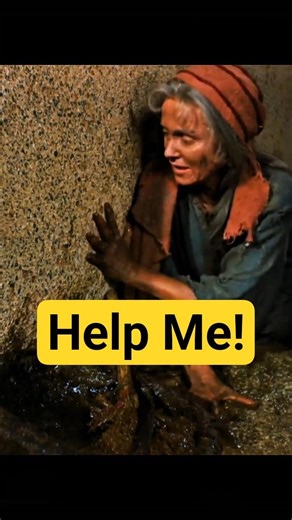 🔥Moses Saves the Old Woman | The Ten Commandments. #moses #thetencommandments